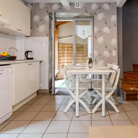 L'aguesseau-2 By Interhome